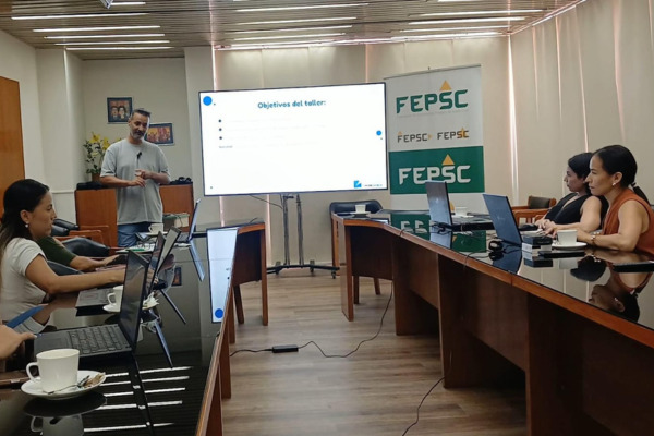 NETWORKING EMPRESARIAL SOBRE IA ACERCA HERRAMIENTAS DE VANGUARDIA AL SECTOR EMPRESARIAL